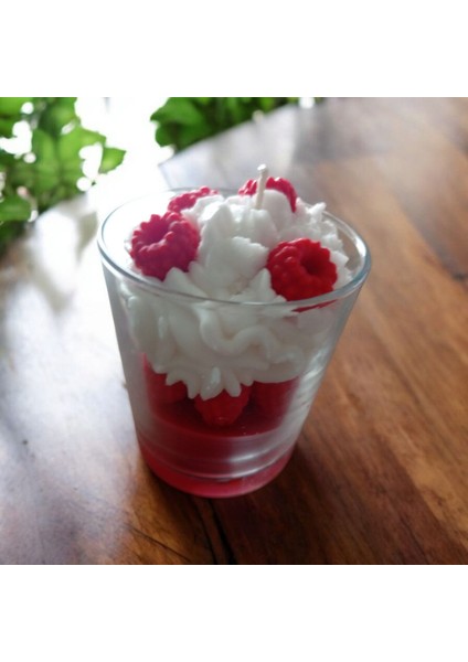 Kremalı Ahududu Kokulu Mum