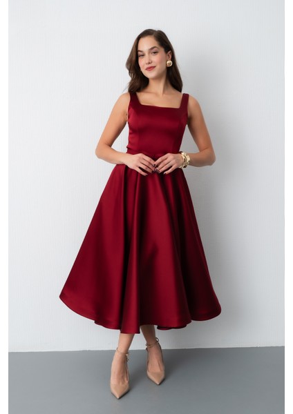 Kadın Bordo Kare Yaka Kemerli Midi Söz Nişan Elbisesi