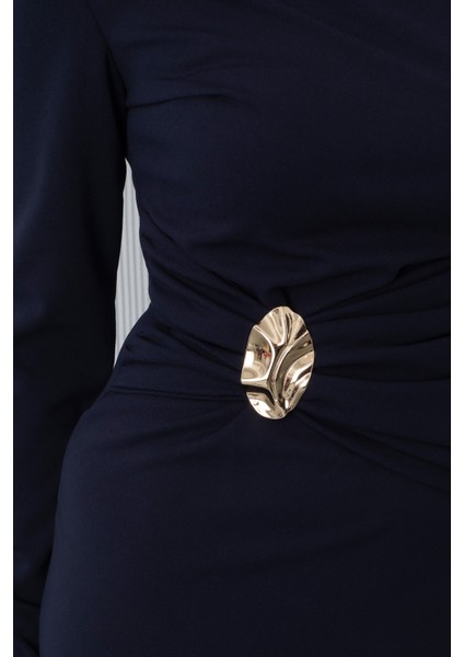 Kadın Lacivert Vatkalı Bel Büzgülü Midi Elbise indirimleri