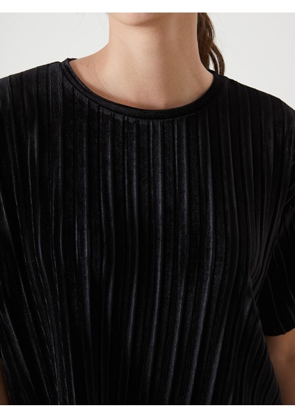 Yeni Sezon Bisiklet Yaka Kadife Kadın Tişört modelleri