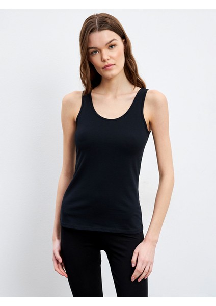 Yeni Sezon U Yaka Kadın Atlet