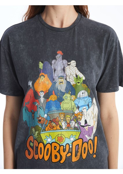 Yeni Sezon Bisiklet Yaka Scooby Doo Baskılı Kadın Tişört modelleri