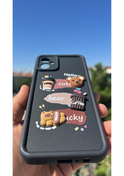 Galaxy A06 Uyumlu Kılıf Çıkartmalı Desenli Kamera Korumalı Kılıf fiyatları
