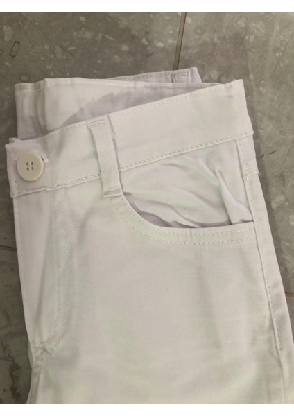 Likralı Gabardin Pantolon Beyaz 29 Ekim 23 Nisan