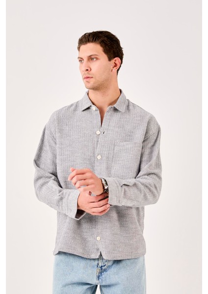 X-0001 Ayaklı Yaka Tek Cepli Uzun Kol Gömlek fırsatları