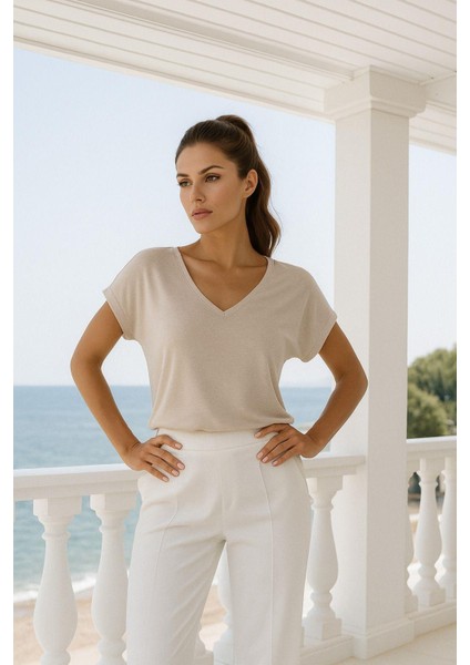 Kadın Bej Viskon V Yakalı T-Shirt Kısa Kol Rahat Kesim Bluz modelleri