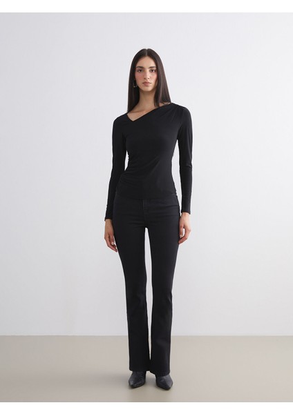 Yeni Sezon Asimetrik Yaka Büzgülü Bluz fiyatları