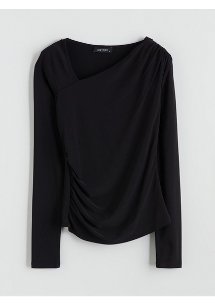 Yeni Sezon Asimetrik Yaka Büzgülü Bluz indirimleri