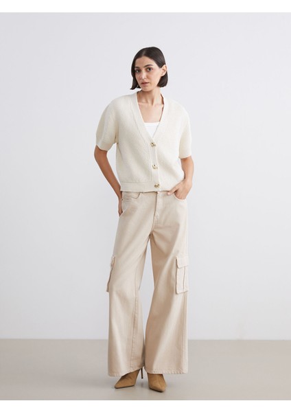 Yeni Sezon Kısa Kollu Düğme Detaylı Kadın Triko Hırka fiyatları