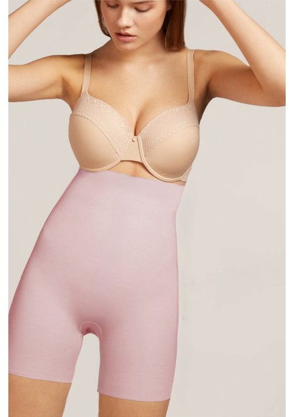 Porfy Model Dikişsiz Toparlayıcı Lazer Kesim Kısa Şort