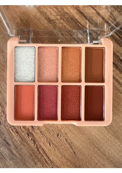 8'li Göz Farı Mat ve Işıktılı Seçeneği ve Glitter Mevcut