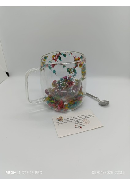 Isıya Dayanıklı Çift Cidarlı Kurutulmuş Canlı Çiçekli Kupa +Bir Paket Islak Mendil