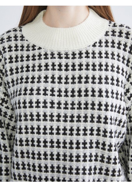 Yeni Sezon Dik Yaka Desenli Crop Kadın Triko Kazak modelleri