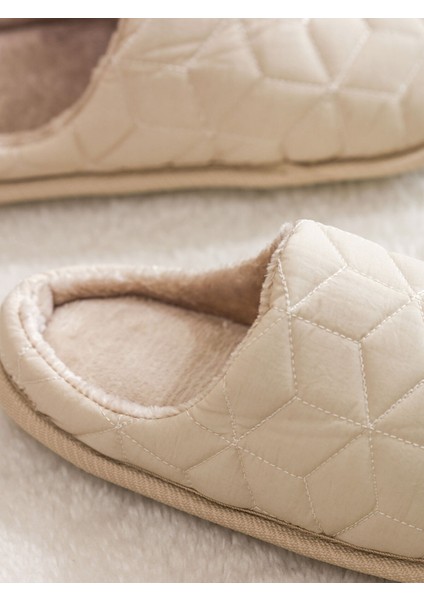 Yeni Sezon Içi Pelüş Kadın Ev Terliği modelleri