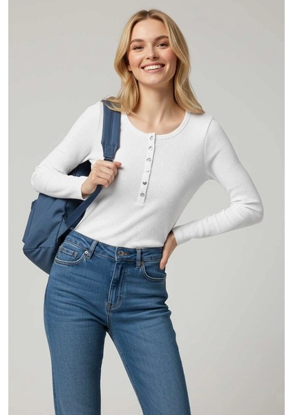 Çıtçıt Detaylı Bluz Beyaz T4343