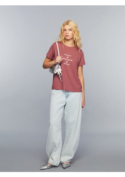 Yeni Sezon Bisiklet Yaka Slogan Baskılı Kadın Tişört fiyatları