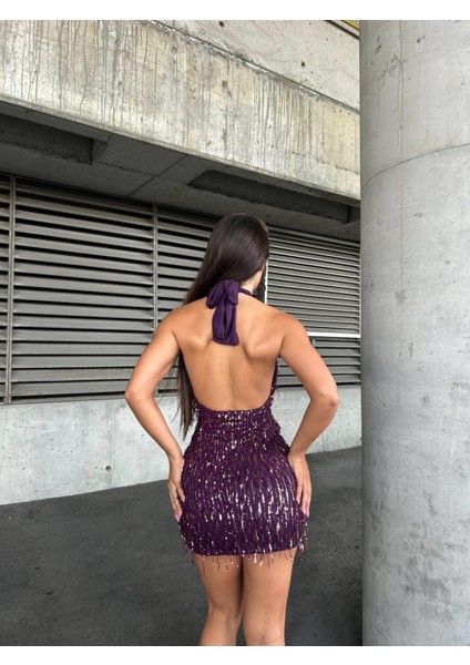 Işıltılı Payetli Halter Yaka Sırt Dekolteli Mini Gece Elbisesi 583229 Mor fırsatları