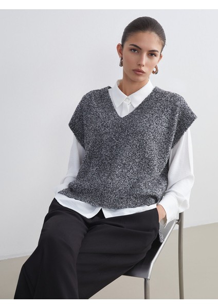 Yeni Sezon V Yaka Kadın Triko Süveter