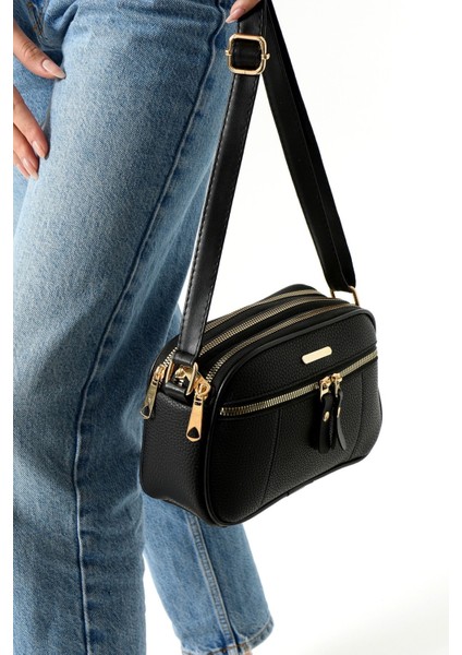 Kadın Çapraz Askılı 4 Bölmeli Omuz Çantası