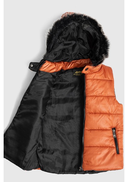 Içi Elyaf Dolgulu Kürk Kapşonlu Erkek Yelek modelleri