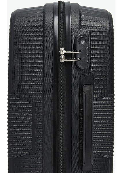 Yeni Sezon Kilit Detaylı Orta Boy Valiz fırsatları