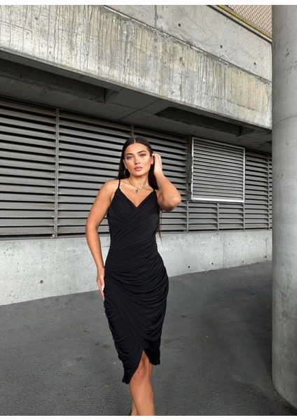 Esnek Sandy Kumaş Büzgü Detaylı Abiye Elbise 583278 Siyah fiyatları