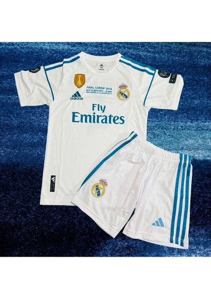 Cristiano Ronaldo Real Madrid Beyaz 2018 Şampiyonlar Ligi Çocuk Forma Takımı 4 Parça Forma Şort Çorap Bileklik Hediye fiyatları