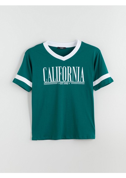 Yeni Sezon V Yaka California Baskılı Oversize Kadın Tişört indirimleri