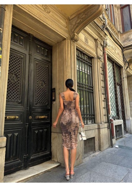 Kare Yaka Desenli Sandy Kumaş Tül Elbise Vizon 582953 fiyatları