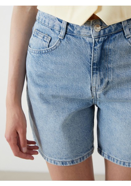 Yeni Sezon Mom Fit Kadın Jean Şort modelleri