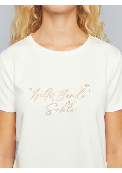 Yeni Sezon Bisiklet Yaka Slogan Baskılı Kadın Tişört modelleri