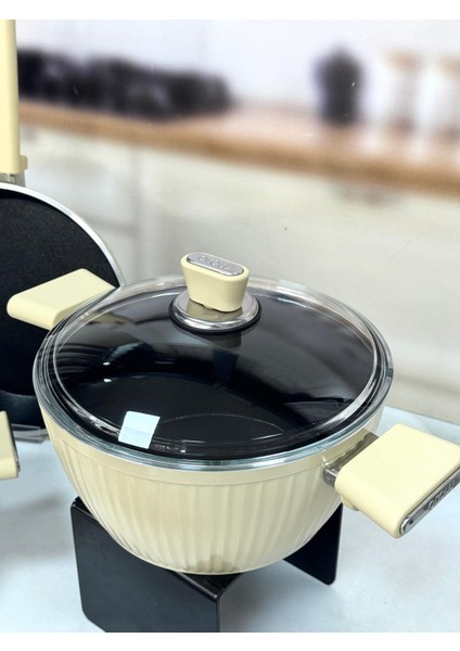 Giallo Nonstick 7 Parça Granit Döküm Tencere Seti Krem fırsatları