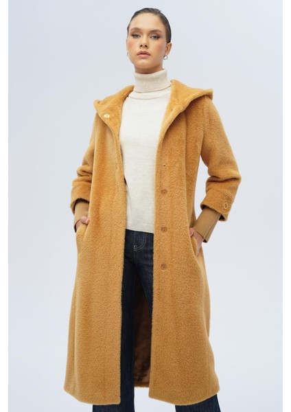 Kapüşonlu Ribana Detaylı Pelüş Kaban Kamel 3118 modelleri