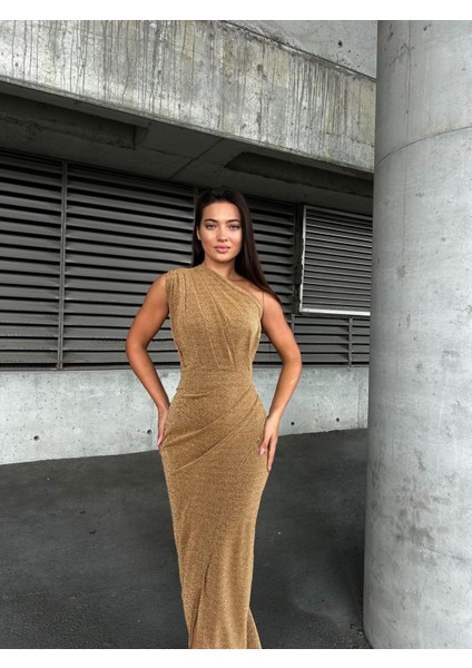 Flowers Ön Pileli Tek Omuz Abiye Elbise 583314 Gold fiyatları