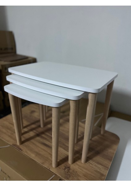 Yalın Serisi – Beyaz Mdf 3’lü Zigon Sehpa Seti | Masif Kayın Ayak + 18 mm Mdf Tabla fiyatları