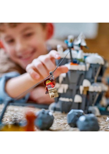 LEGO City Kaşiflerin Kuzey Kutbu Ekspres Treni 60470 modelleri