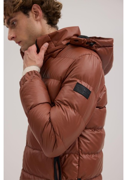 Taba Regular Fit Kapüşonlu Şişme Kışlık Mont modelleri