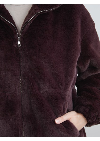 Yeni Sezon Dik Yaka Kadın Pelüş Mont modelleri