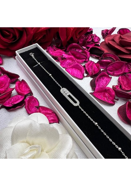 Kilit Figürlü Kadın Bileklik 925 Ayar Gümüş Zirkon Taşlı