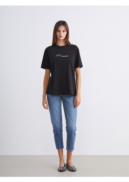 Yeni Sezon Bisiklet Yaka Slogan Baskılı Oversize Kadın Tişört