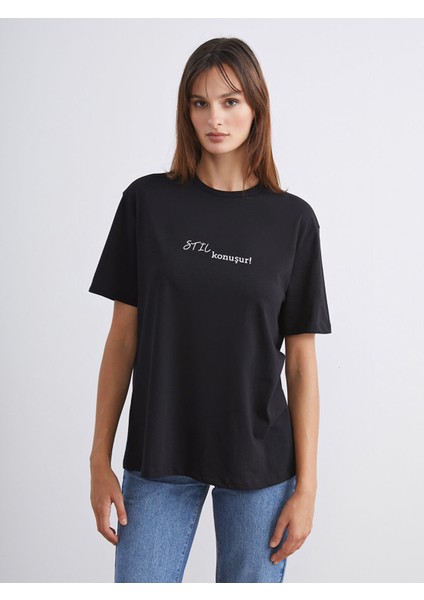 Yeni Sezon Bisiklet Yaka Slogan Baskılı Oversize Kadın Tişört fiyatları