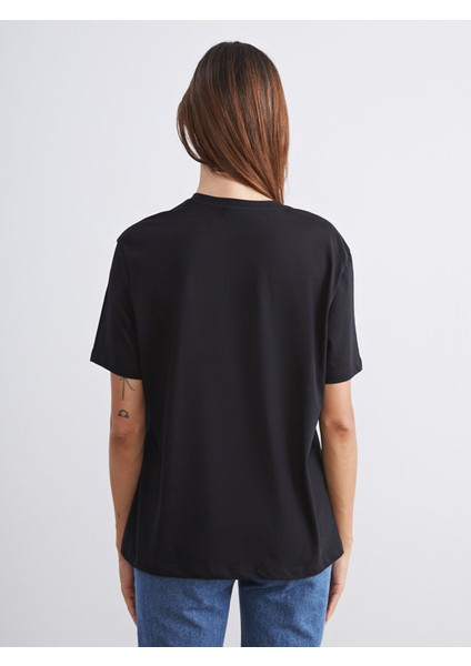 Yeni Sezon Bisiklet Yaka Slogan Baskılı Oversize Kadın Tişört fırsatları