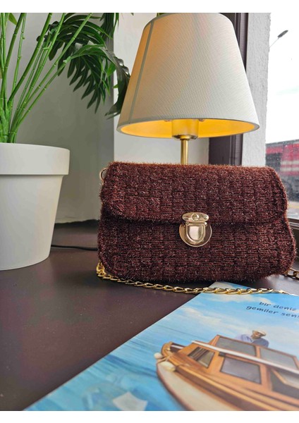 Kahverengi Kanvas Plastik Üzeri Işlemeli Astarsız Zincir Askılı El ve Omuz Çantası fiyatları