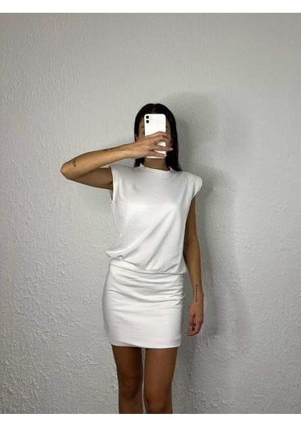 Beyazjapone Kollu Vatkalı Elbise