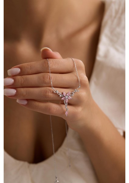 925 Ayar Gümüş Pembe Taşlı Sarmaşık Model Yıldız Detaylı Kolye