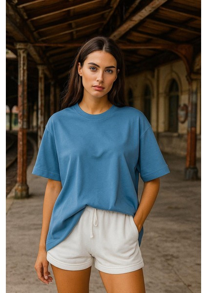 Kadın Mavi %100 Pamuk Oversize Basic Tişört – Rahat Kalıp Relaxed Bisiklet Yaka T-Shirt fiyatları