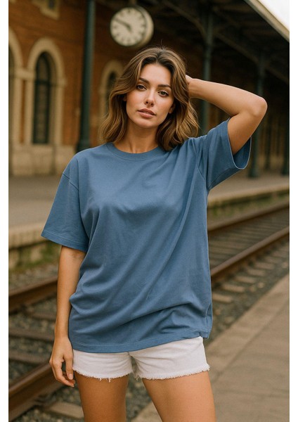 Kadın Mavi %100 Pamuk Oversize Basic Tişört – Rahat Kalıp Relaxed Bisiklet Yaka T-Shirt indirimleri