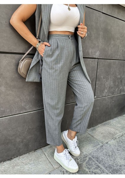 Ekru Renk Premium Boy Fit Kadın Pantolon Kolsuz Ceket Yelek Takımı Atlas Kumaş modelleri