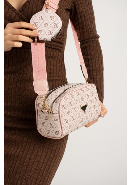 Kadın Çapraz Ayarlanabilir 2 Bölmeli Askılı Çanta fiyatları