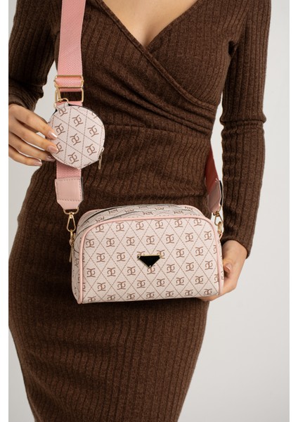 Kadın Çapraz Ayarlanabilir 2 Bölmeli Askılı Çanta